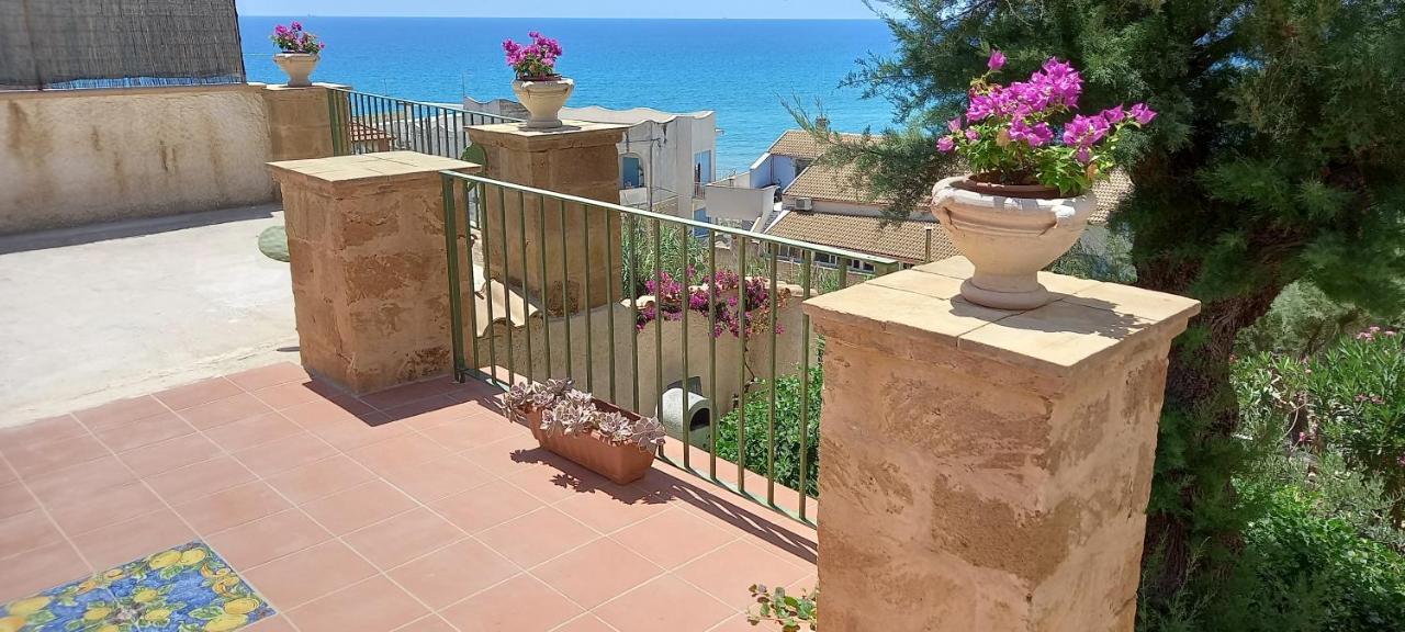 Vila Le Terrazze Sul Mare Cava dʼAliga Exteriér fotografie
