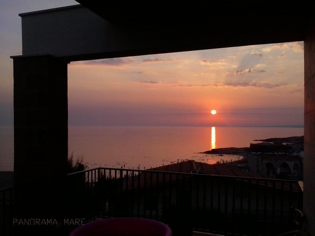 Vila Le Terrazze Sul Mare Cava dʼAliga Pokoj fotografie