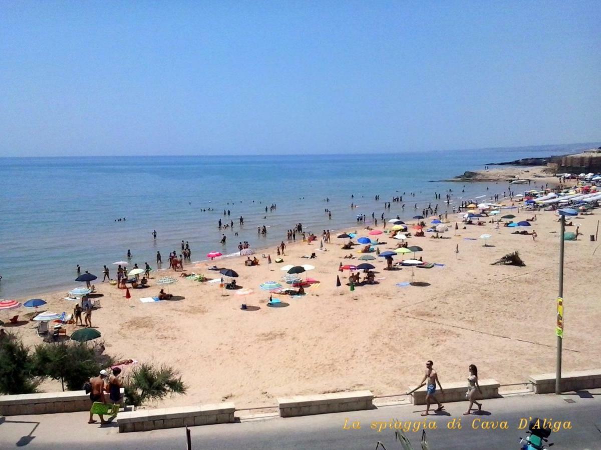 Vila Le Terrazze Sul Mare Cava dʼAliga Exteriér fotografie