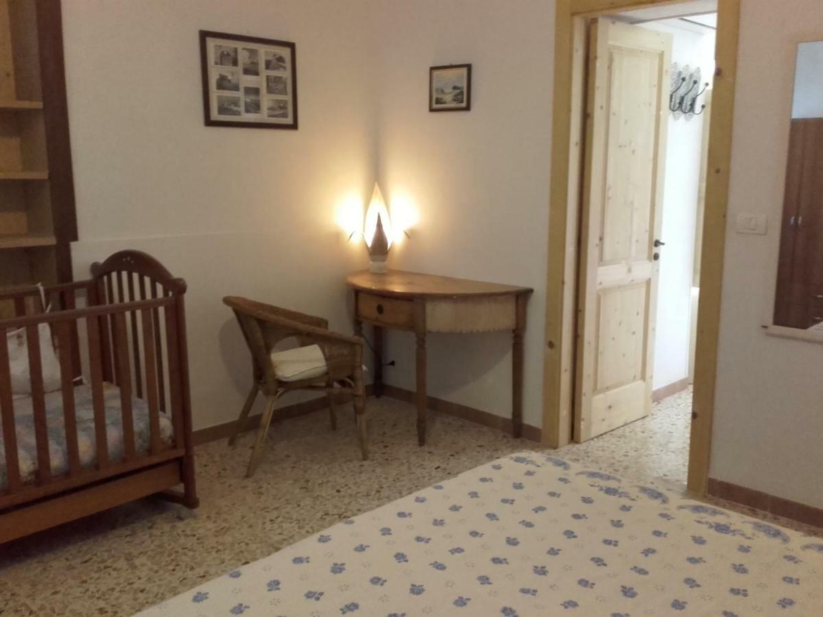 Vila Le Terrazze Sul Mare Cava dʼAliga Exteriér fotografie